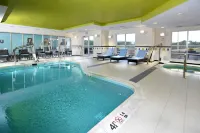 Fairfield Inn & Suites by Marriott  Albany - parking