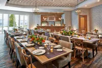 The Del Monte Lodge Renaissance Rochester Hotel & Spa - Airport Shuttle