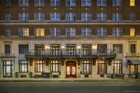 Redmont Hotel Birmingham, Curio a Collection by Hilton - parking