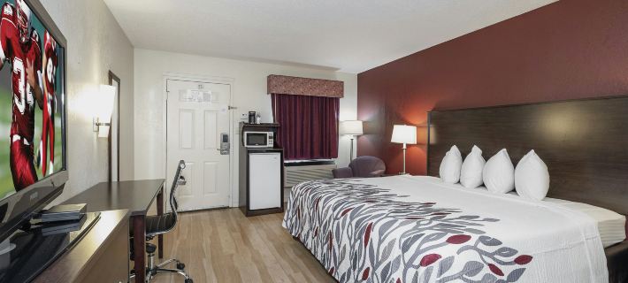 Red Roof Inn & Suites Rome Hotels in Floyd County