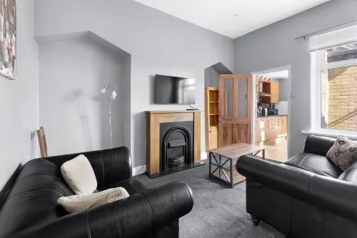 Sommerset Cottages - parking