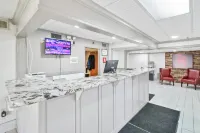 Red Roof Inn & Suites Fayetteville - Fort Bragg - 2-Star