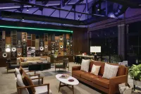 The Central Station Memphis, Curio Collection by Hilton - parking