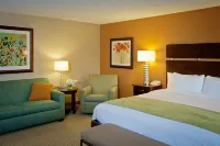 DoubleTree by Hilton Hotel Santa Fe - parking