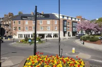 Premier Inn Scarborough (South Bay) - موقف سيارات