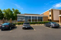 Extended Stay Inn & Suites Marion I-57 - parking