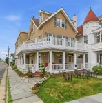 Ocean View Inn - parking