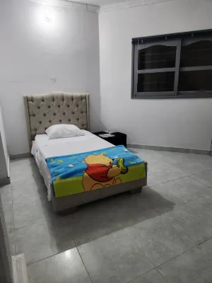 Tranquil 3-bedroom Apartment With Garden in Cartagena - Apartemen