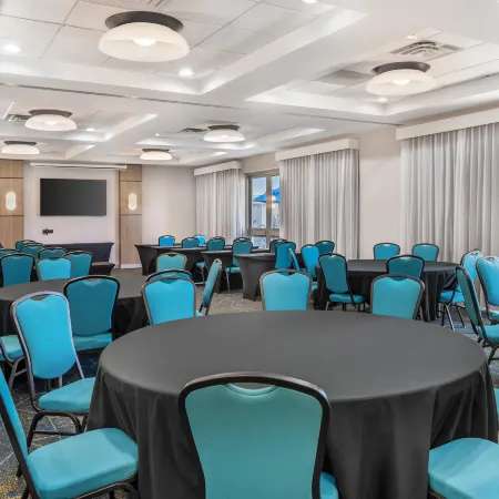 Hampton Inn & Suites Riverside/Corona East