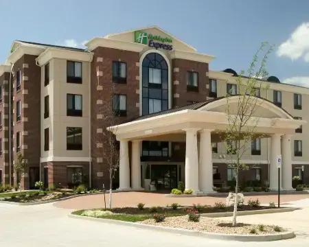 Holiday Inn Express & Suites MARION by IHG Hotels in Marion