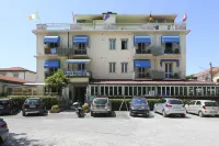 Hotel Daisy
