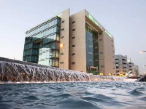 Ibis Styles Dubai Jumeira Hotel dekat Dubai International Convention & Exhibition Center