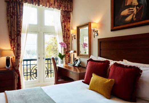 더 로열 호스가드 시설