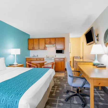 Howard Johnson by Wyndham Virginia Beach Отели рядом с достопримечательностью «Чикс-Бич»