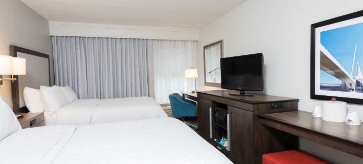 Hampton Inn Milwaukee-Northwest Hotels in Milwaukee