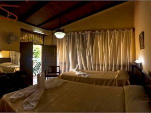 Hostal Casa Ayala, Room 1, a Perfect Bedroom at Trinidad's Heart