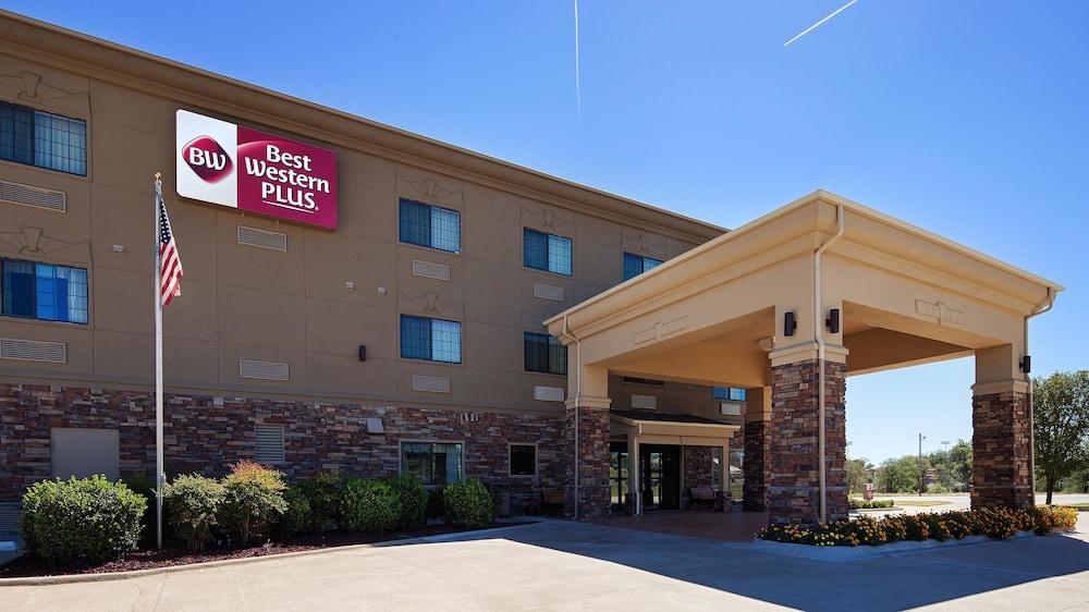 Best Western Plus Red River Inn