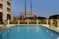 La Quinta Inn & Suites by Wyndham Dothan - piscina