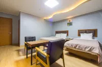 Jeongeup Elize Palace Hotels in Jeongeup-si