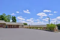 Golden Hill Inn-Danbury Hotels in Danbury