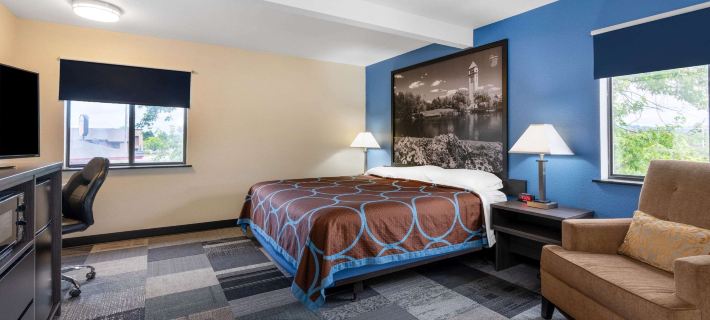 Super 8 by Wyndham Spokane Valley Hotels in Spokane County