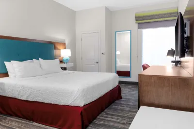 Hampton Inn Concord/Bow Hotels in Concord