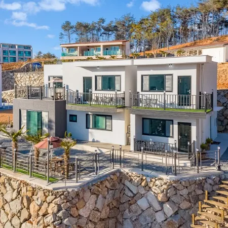 Namhae Blossom Pension