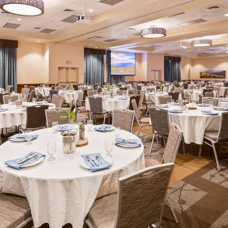Best Western Plus GranTree Inn