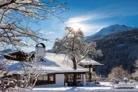 Berghotel Rehlegg Hotels in der Nähe von Almhutte auf der Schlegelmulde