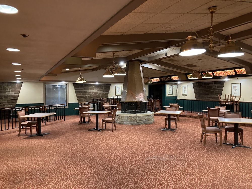 Quality Inn and Conference Center Somerset