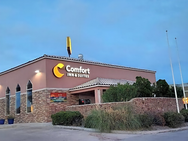 Comfort Inn & Suites I-25 Near Spaceport America