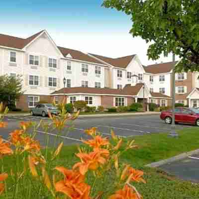 TownePlace Suites Manchester-Boston Regional Airport Hotel Exterior