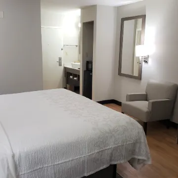 Red Roof Inn Moss Point