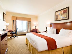 Holiday Inn Express & Suites Klamath Falls Central