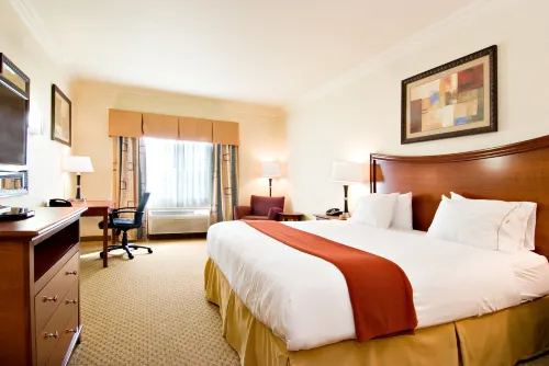 Holiday Inn Express & Suites Klamath Falls Central Hotels in Klamath Falls