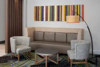 Holiday Inn Express & Suites Woodside Laguardia Airport
