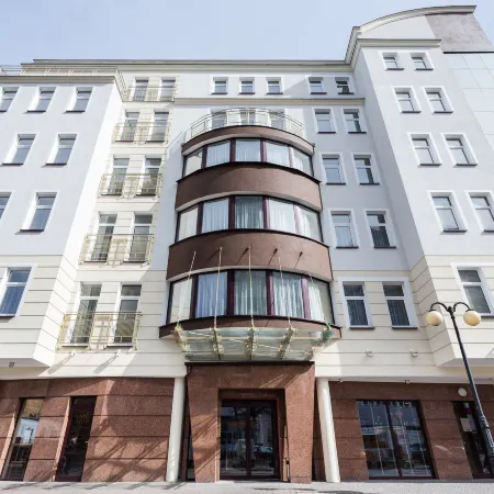 Hotel DeSilva Premium Poznań Отели рядом с достопримечательностью «Polish Theatre»