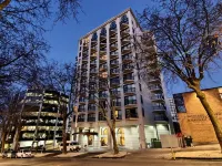 Parkside Hotel & Apartments Hotels near Auckland University of Technology(AUT CITY CAMPUS)