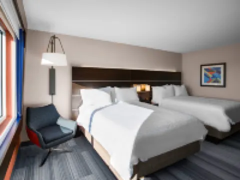 ฮอลิเดย์ อินน์ เอ็กซ์เพรส แอนด์ สวีทส์ แซนฟอร์ด-เลคแมรี่ บาย IHG โรงแรมในแซนฟอร์ด