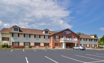 Country Hearth Inn-Toccoa