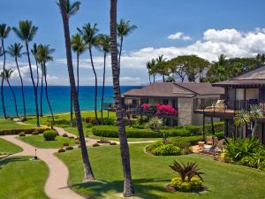 Wailea Elua Village - CoralTree Residence Collection