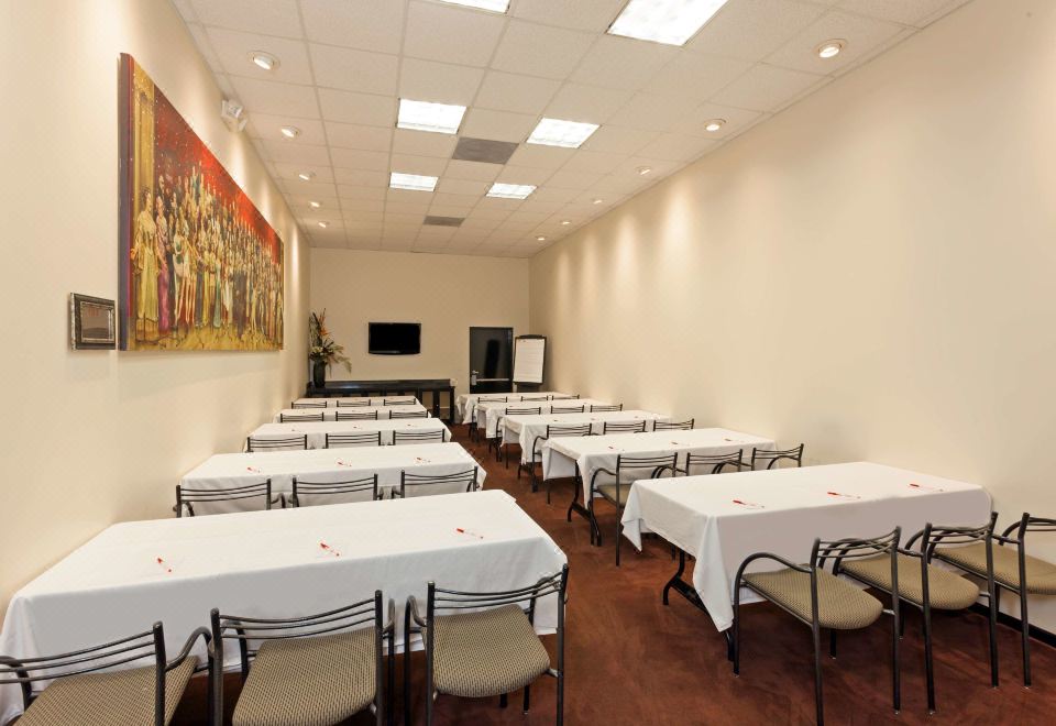 5. 라마다 플라자 ..