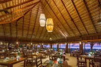 Meeru Maldives Resort Island - breakfast