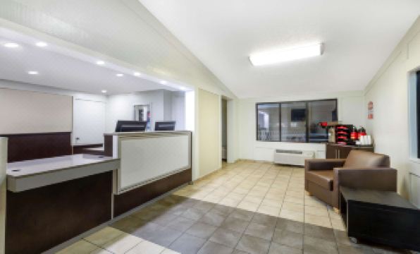 Travelodge by Wyndham Essington / Philadelphia Airport