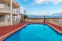 Motel 6 Waxahachie, TX - Pools