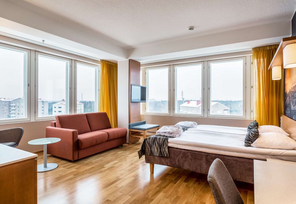 2. 스칸딕 메일라티..