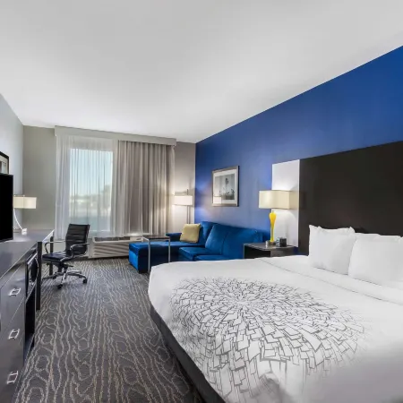La Quinta Inn & Suites by Wyndham Odessa N. - Sienna Tower