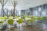 voco Milan-Fiere Hotels in Pero