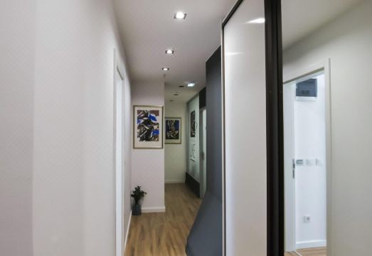 2. 아트 호텔 라이..