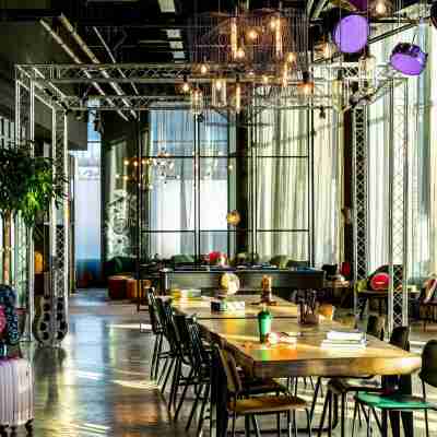 Moxy Glasgow Sec Dining/Meeting Rooms